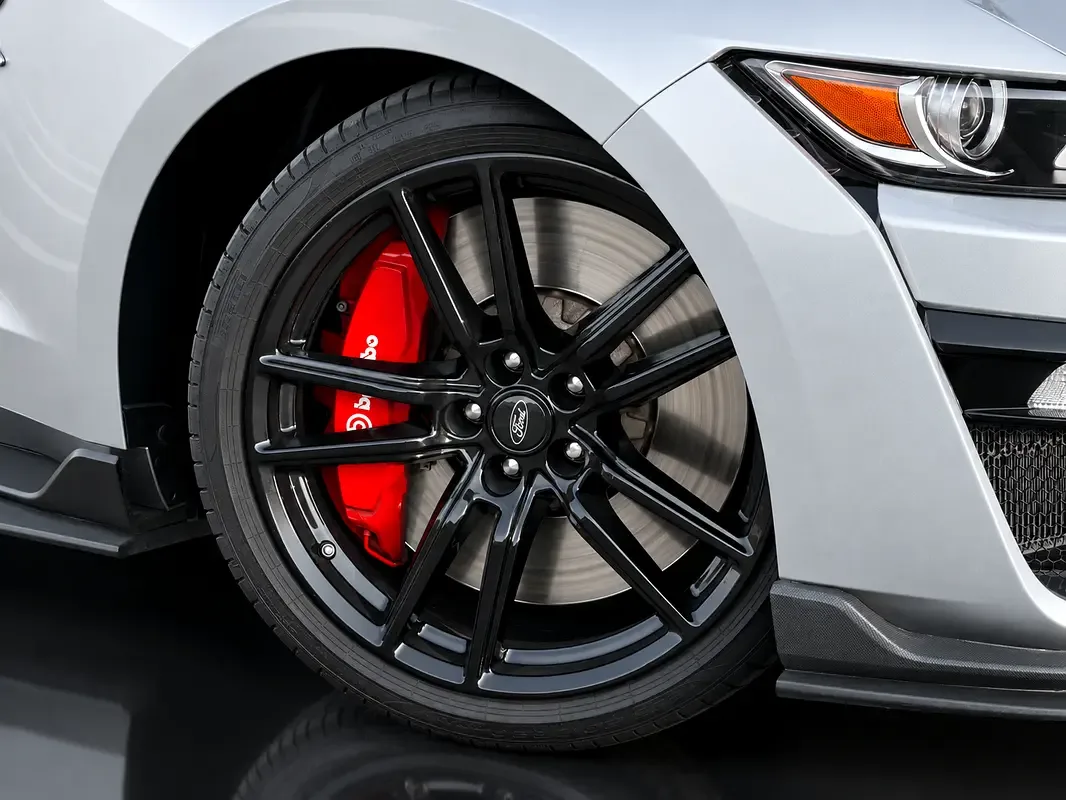 Ford Mustang 5.2 AMT (760 حصان) - 5