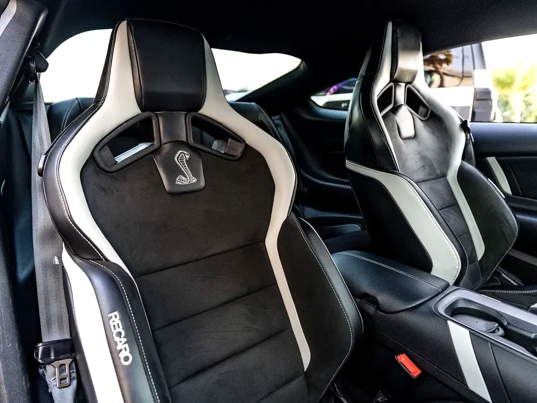 Ford Mustang 5.2 AMT (760 حصان) - 9