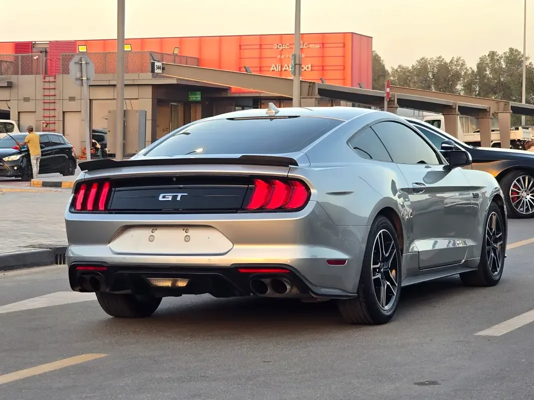 Ford Mustang GT 5.0 AT (466 حصان) - 6