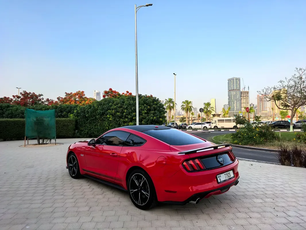 Ford Mustang GT 5.0 AT (466 حصان) - 9