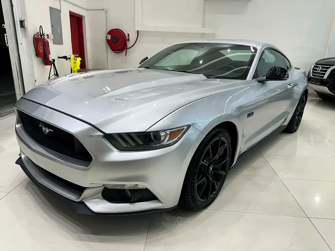 Ford Mustang GT 5.0 AT (466 حصان) - 2