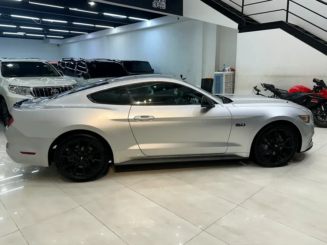 Ford Mustang GT 5.0 AT (466 حصان) - 4