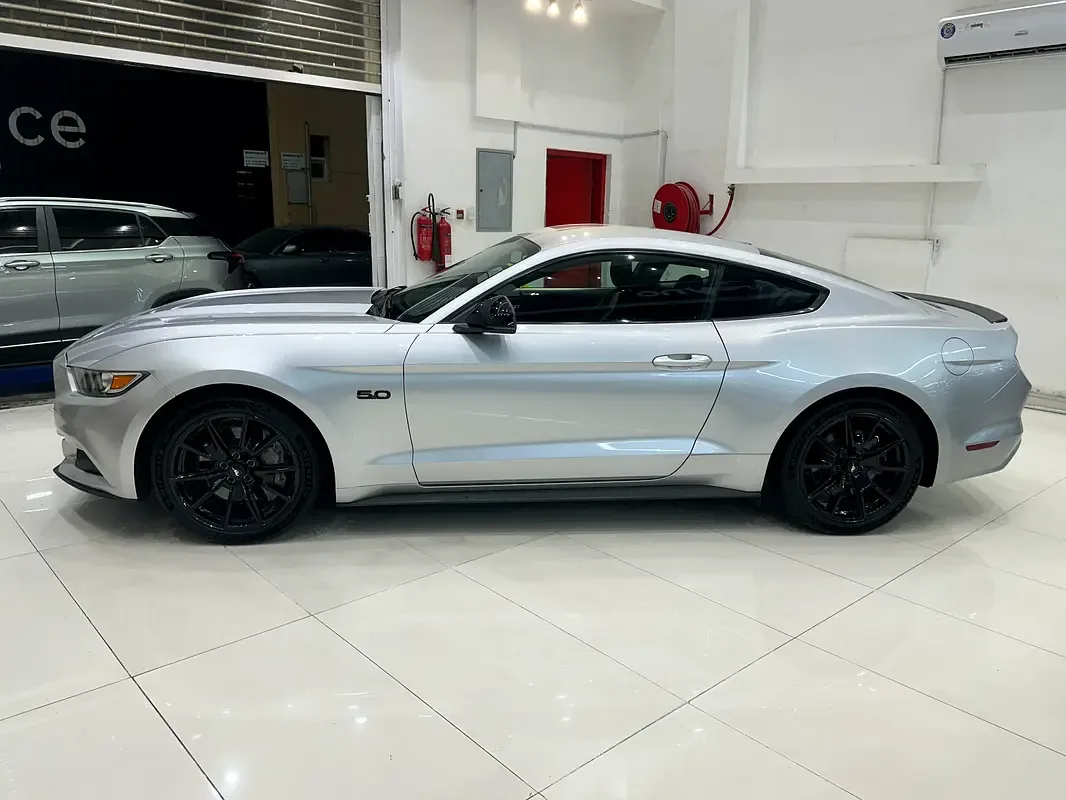 Ford Mustang GT 5.0 AT (466 حصان) - 5