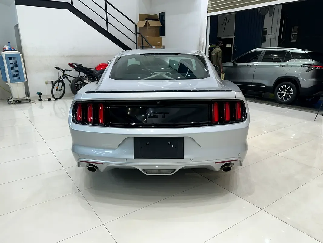 Ford Mustang GT 5.0 AT (466 حصان) - 8