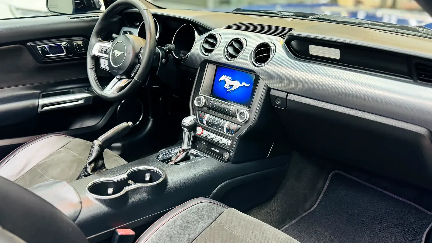 Ford Mustang GT 5.0 AT (466 hp) - 12