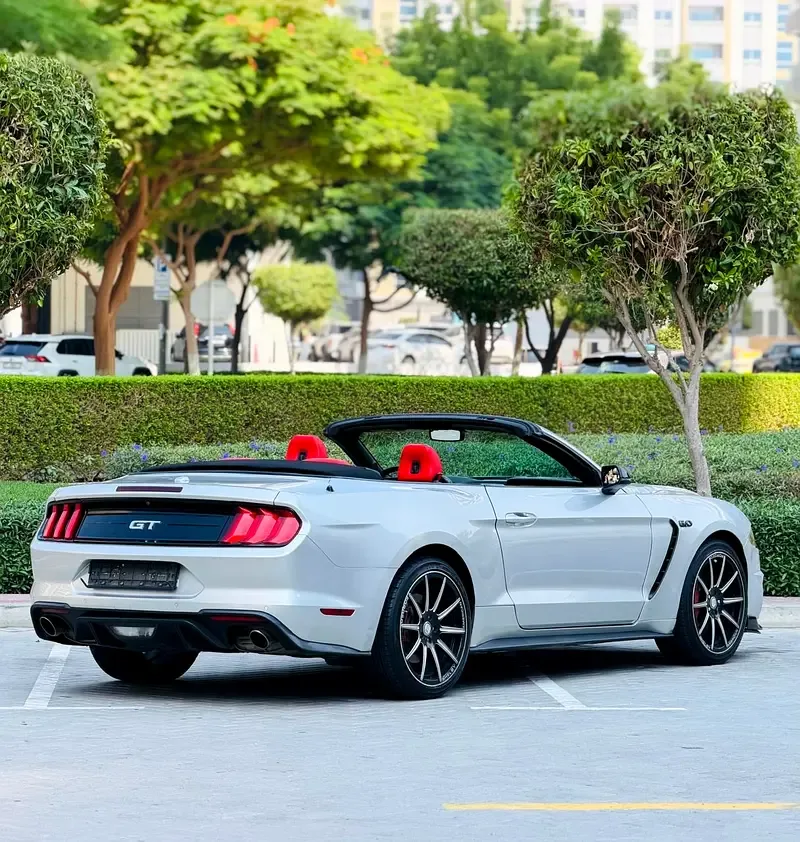Ford Mustang GT 5.0 AT (466 حصان) - 6