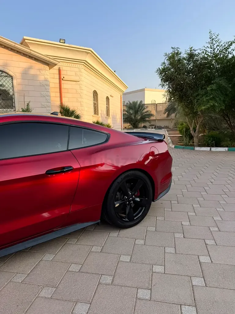 Ford Mustang GT 5.0 AT (466 حصان) - 10