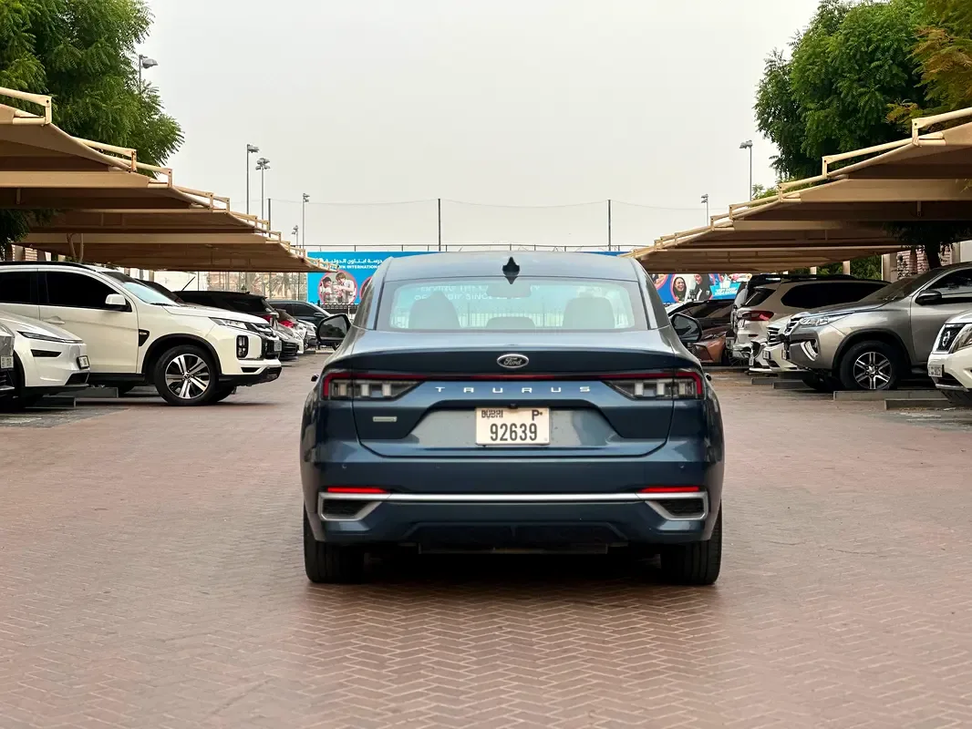 Ford Taurus 2.0 AT (232 حصان) - 6