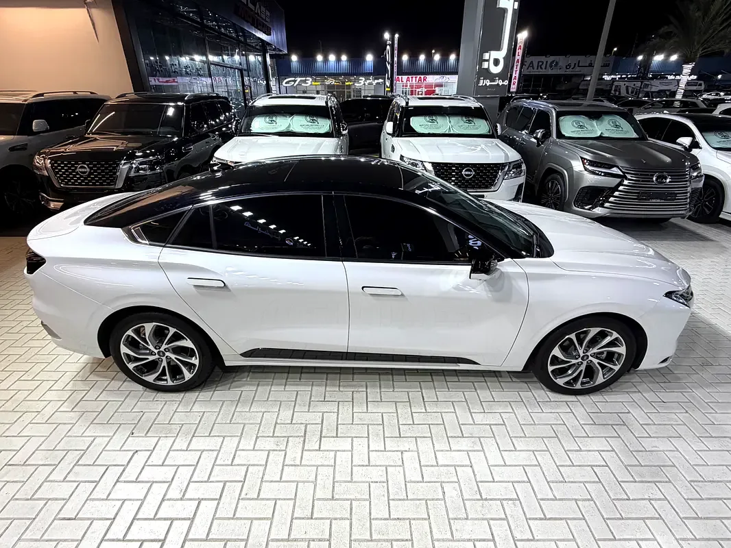 Ford Taurus 2.0 AT (239 hp) - 3