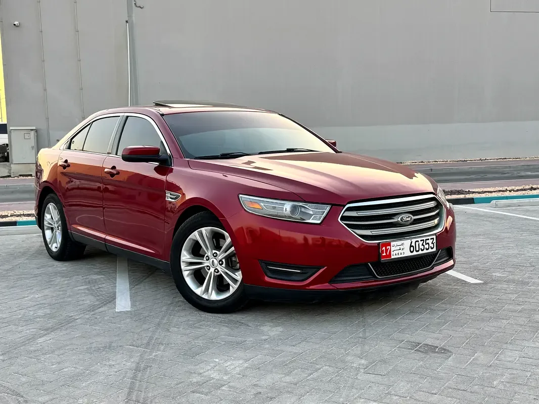 Ford Taurus 3.5 AT 4WD (365 hp)