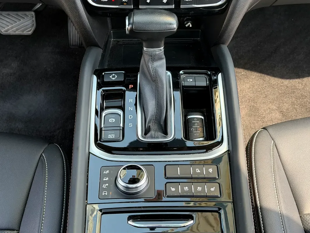 GAC GS8 2.0 AT 4WD (201 حصان) - 10