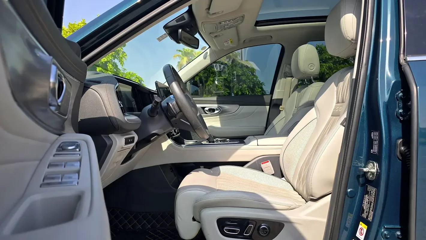 GAC GS8 2.0 AT 4WD (201 hp) - 11