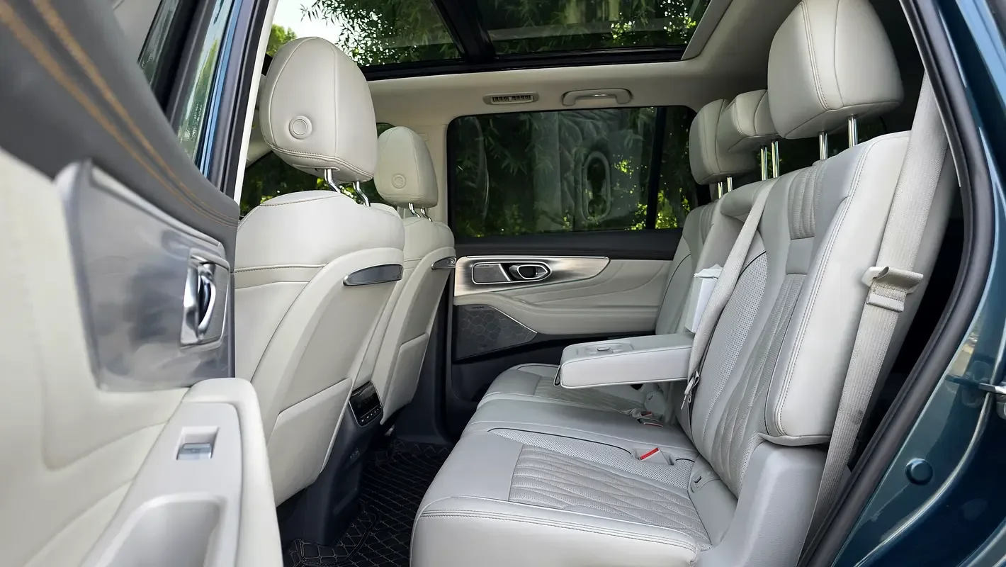 GAC GS8 2.0 AT 4WD (201 hp) - 13