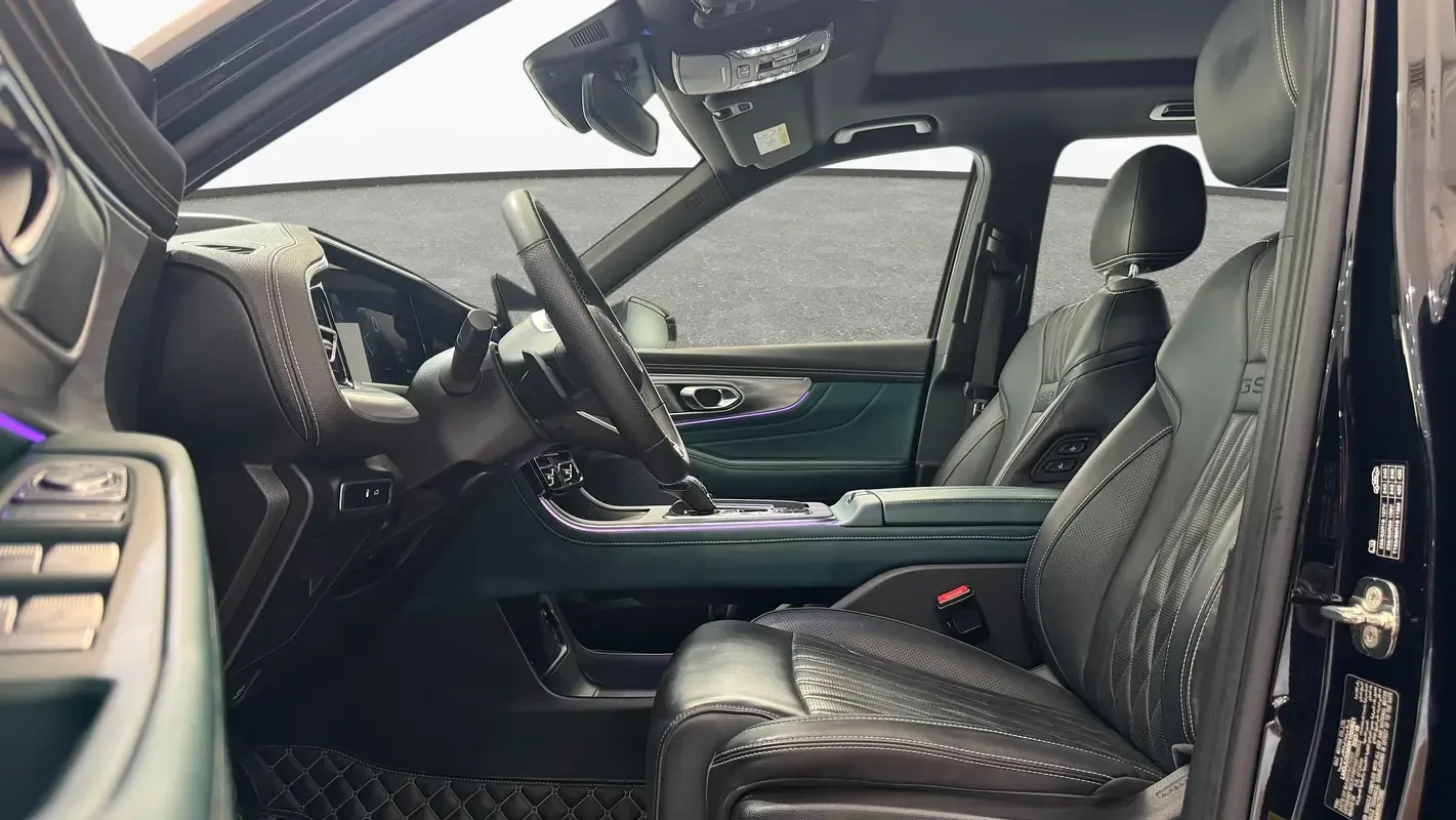 GAC GS8 2.0 AT 4WD (252 hp) - 10