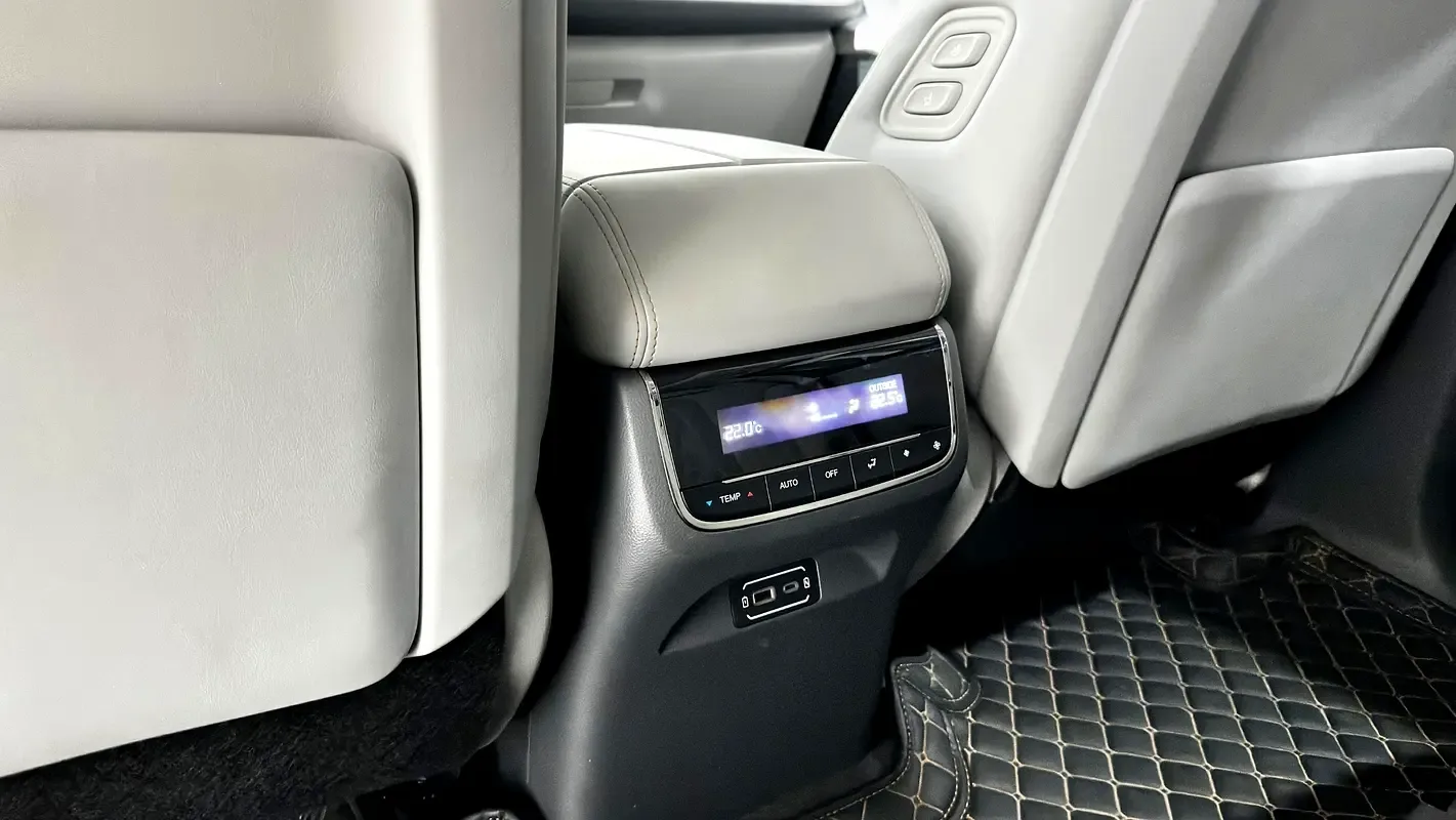GAC GS8 2.0 AT AWD (231 hp) - 17