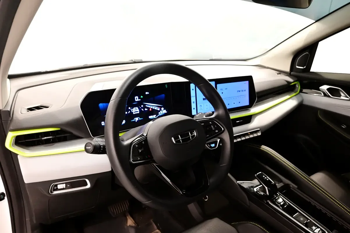 Geely Coolray 1.5 AMT (147 hp) - 5