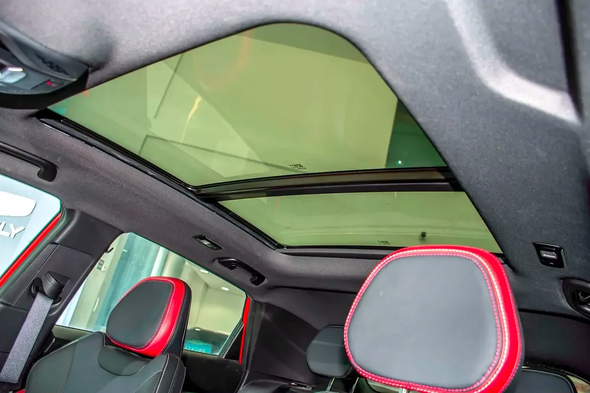 Geely Coolray 1.5 AMT (147 hp) - 12