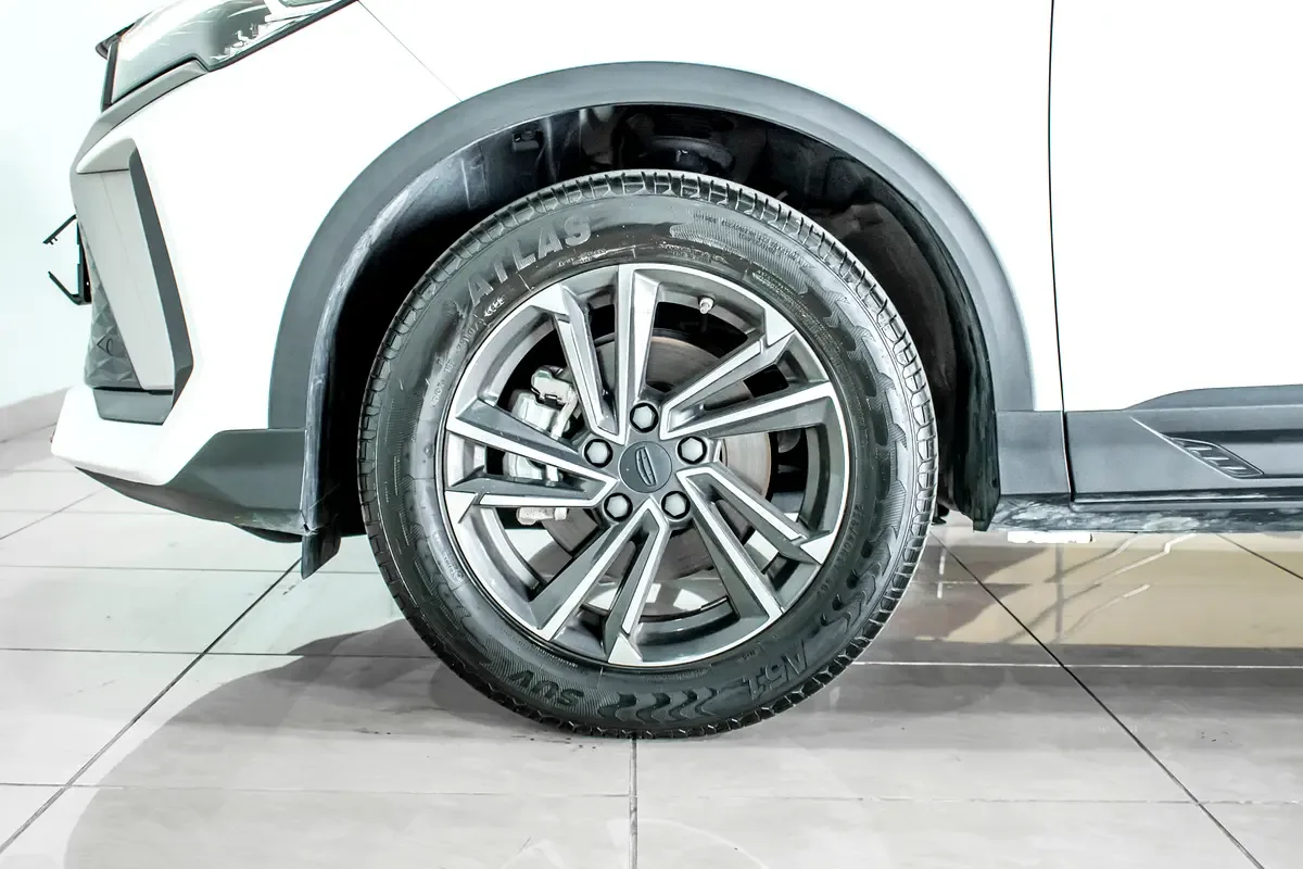 Geely Coolray 1.5 AMT (147 حصان) - 8