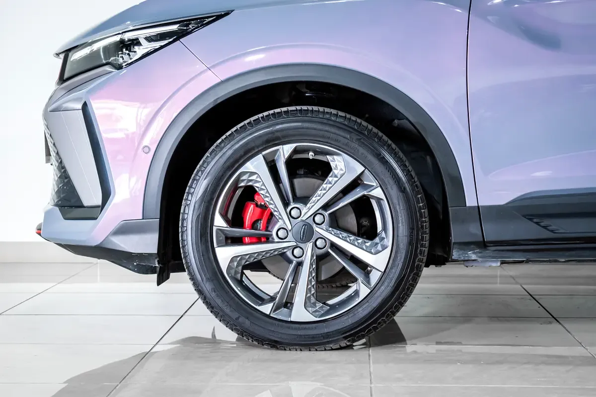 Geely Coolray 1.5 AMT (147 حصان) - 8