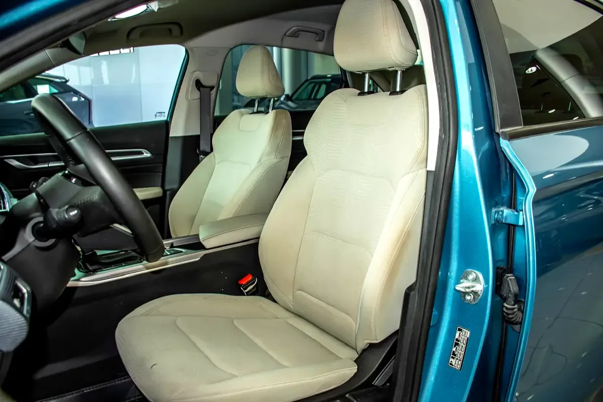 Geely Emgrand 1.5 AMT (181 hp) - 10