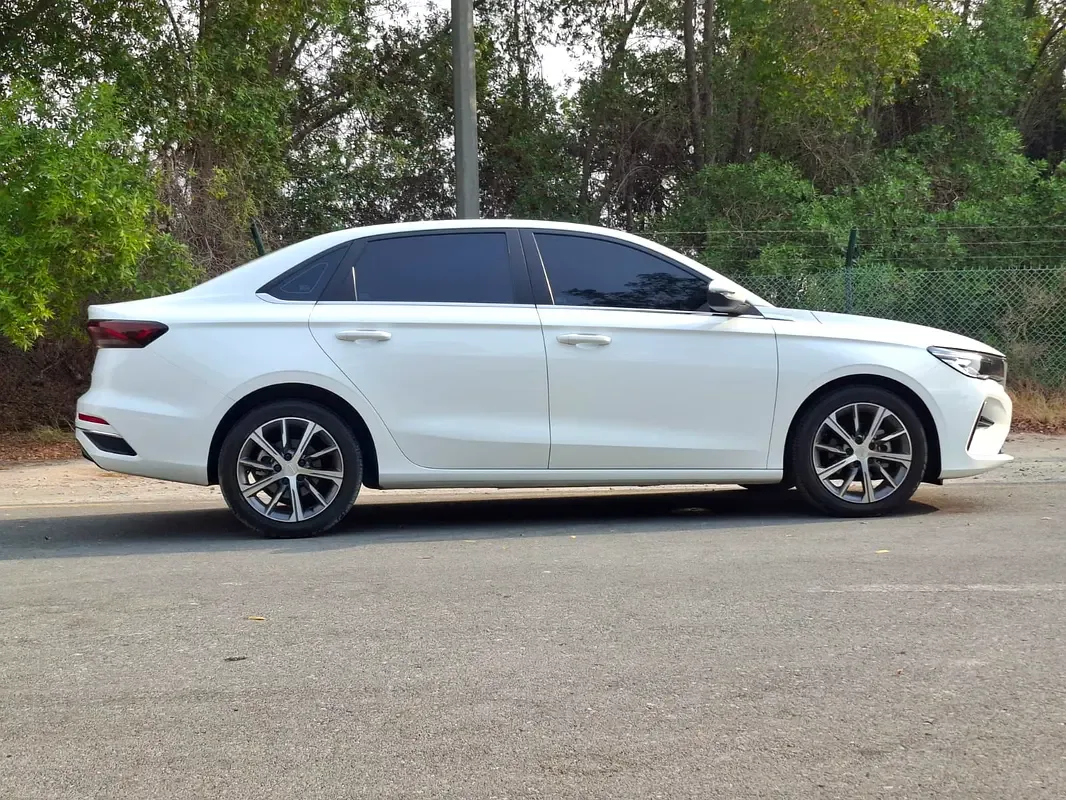 Geely Emgrand 1.5 AMT (181 حصان) - 5