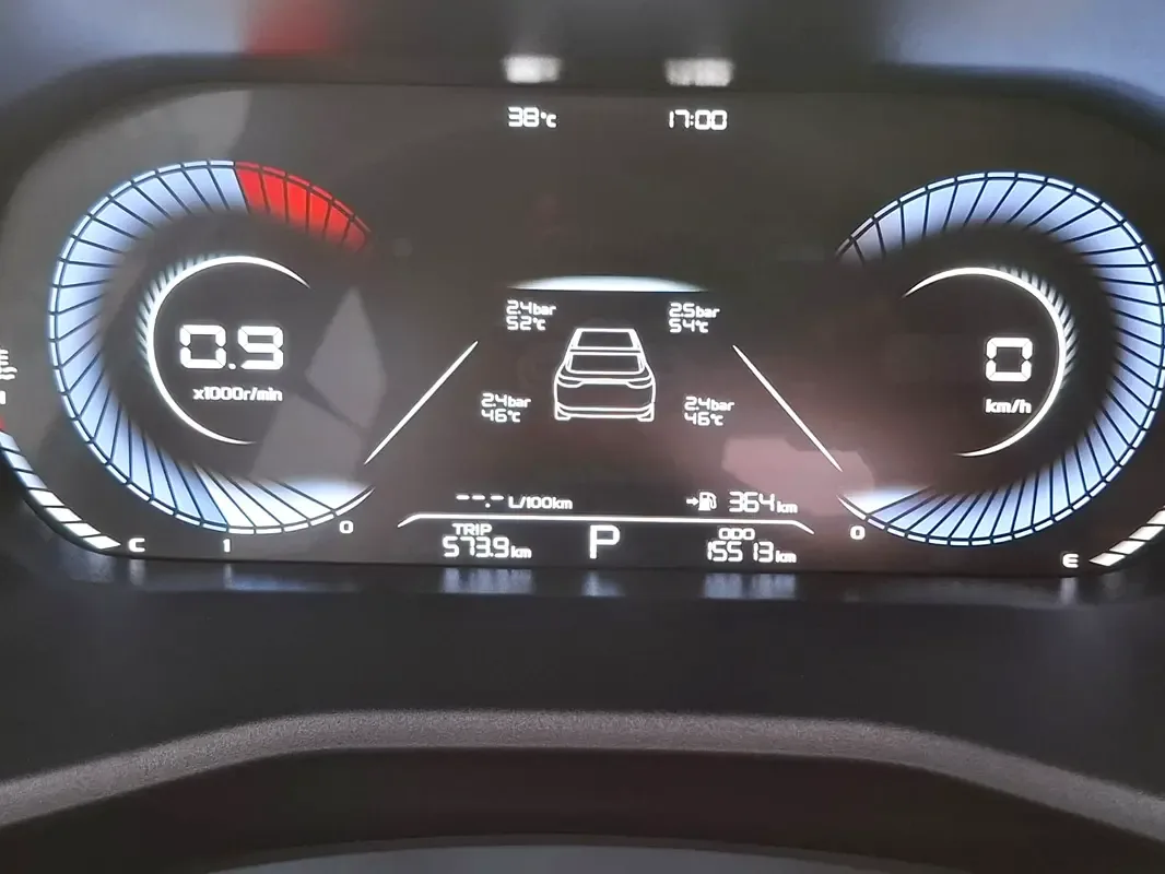 Geely Emgrand 1.5 AMT (181 حصان) - 14