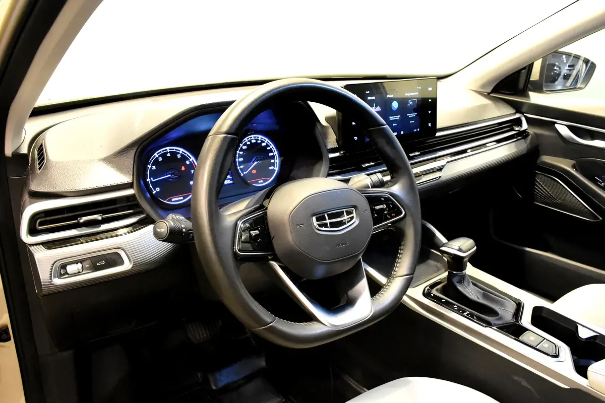 Geely Emgrand 1.5 AMT (181 hp) - 4