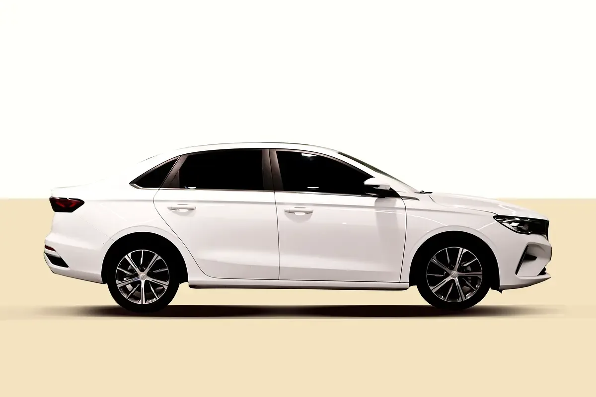 Geely Emgrand 1.5 AMT (181 حصان) - 3