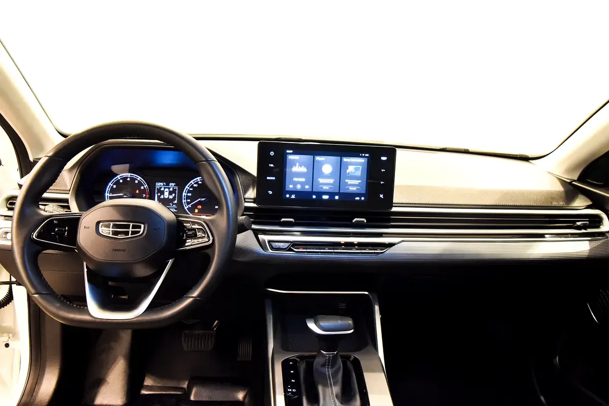 Geely Emgrand 1.5 AMT (181 hp) - 5