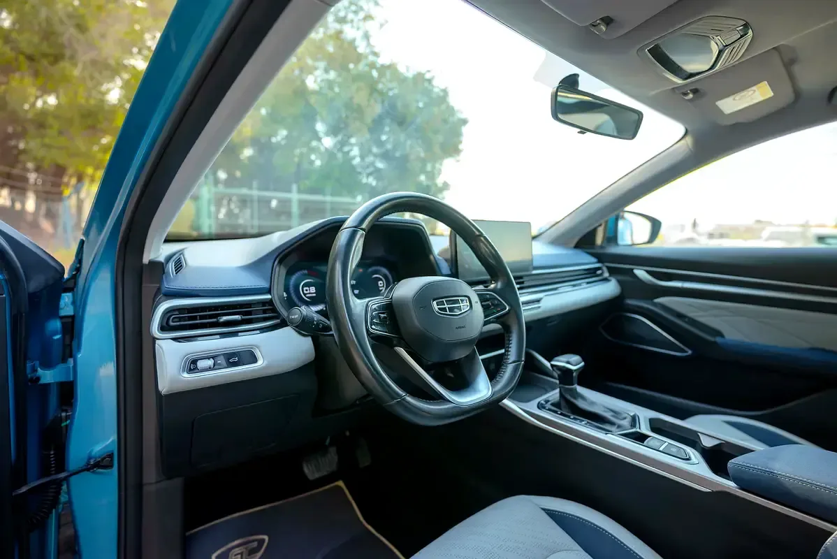 Geely Emgrand 1.5 AT (122 حصان) - 13