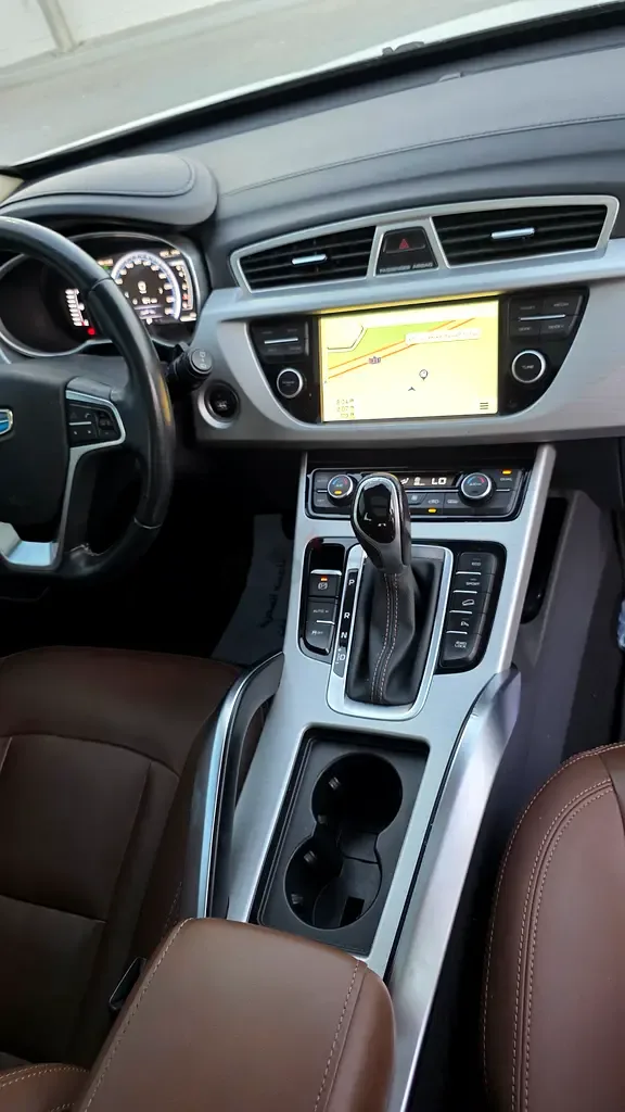 Geely Emgrand X7 2.0 AT (139 hp) - 3