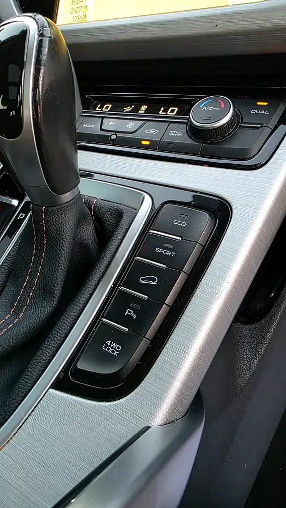 Geely Emgrand X7 2.0 AT (139 hp) - 4