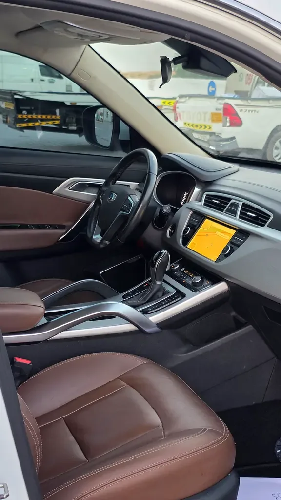 Geely Emgrand X7 2.0 AT (139 hp) - 9