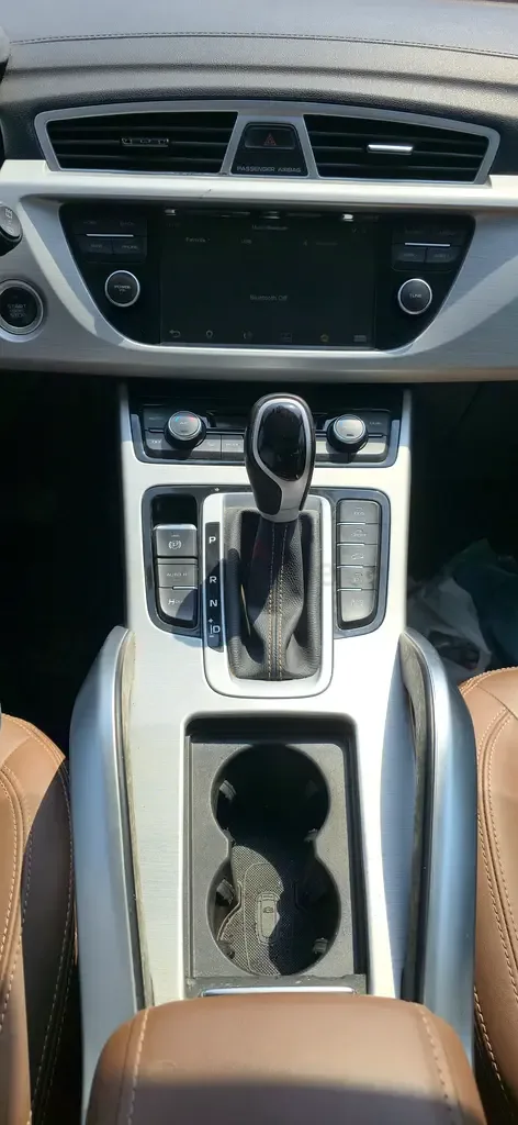 Geely Emgrand X7 2.0 AT (139 hp) - 14