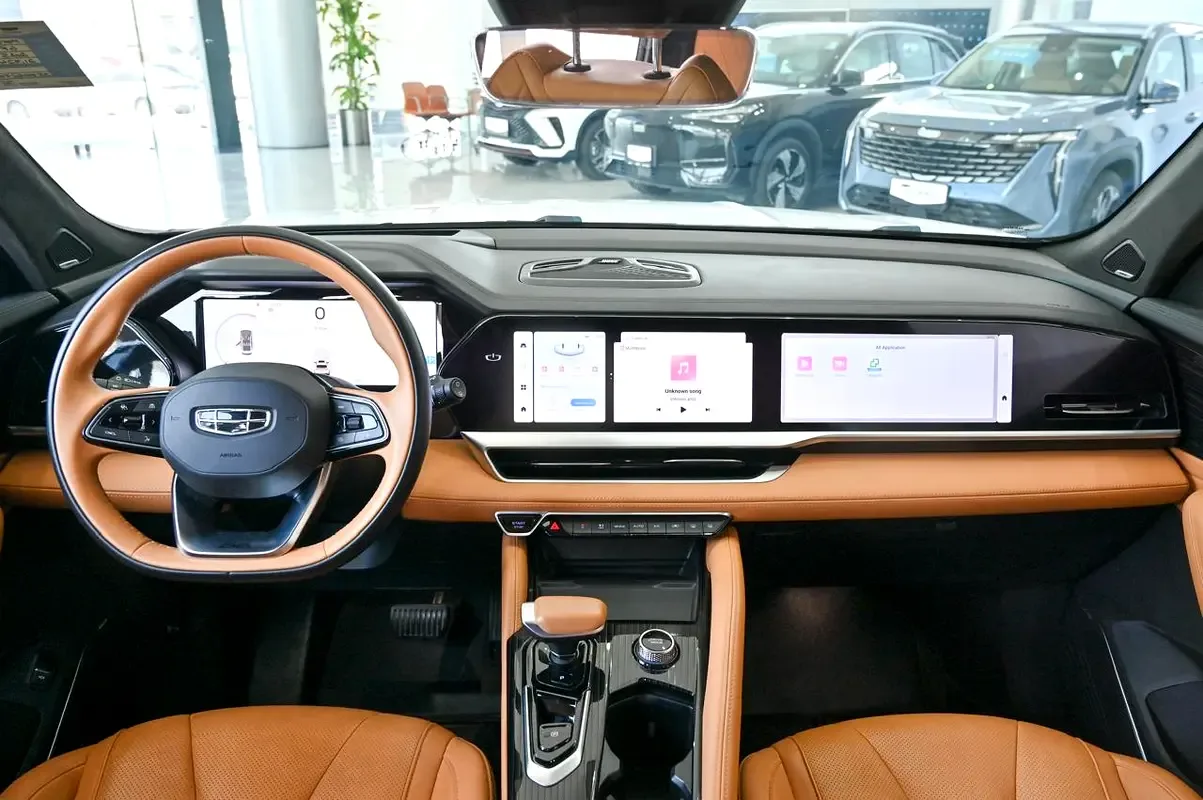 Geely Monjaro 2.0 AT (272 hp) - 10