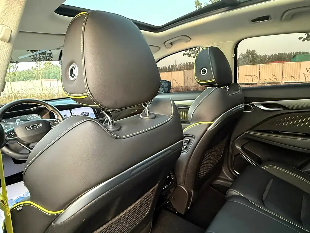 Geely Tugella 2.0 AT 4WD (238 hp) - 13
