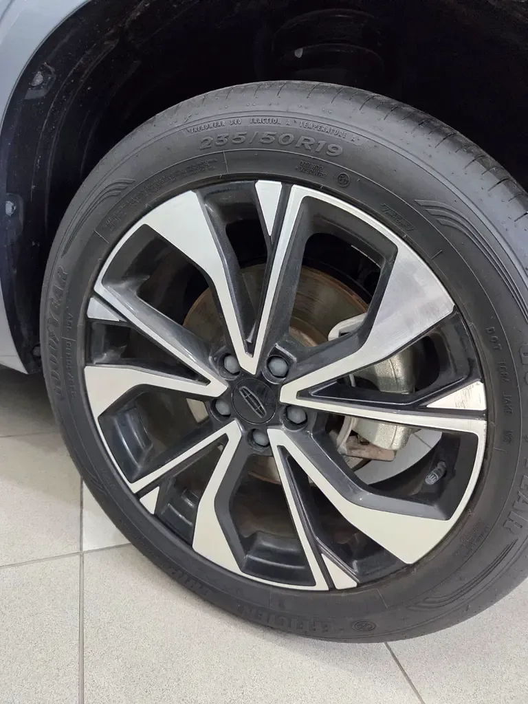 Geely Tugella 2.0 AT 4WD (238 hp) - 10