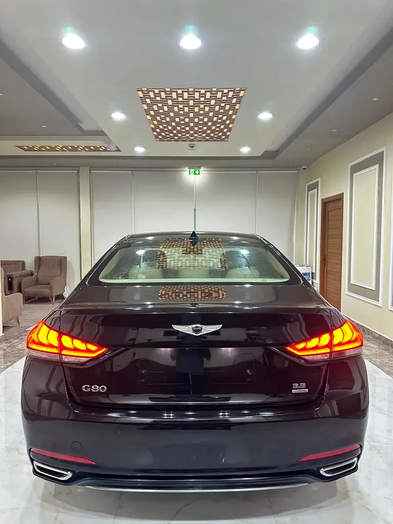 Genesis G80 3.3 AT AWD (370 hp) - 2