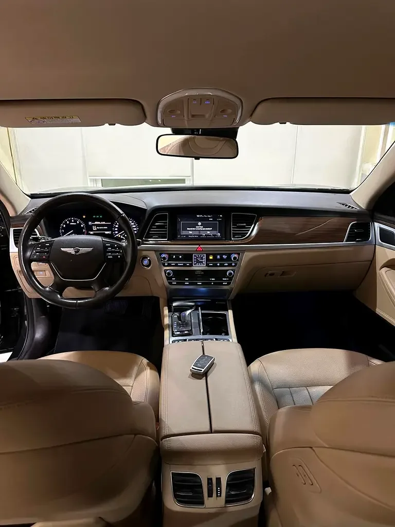 Genesis G80 3.3 AT AWD (370 hp) - 13