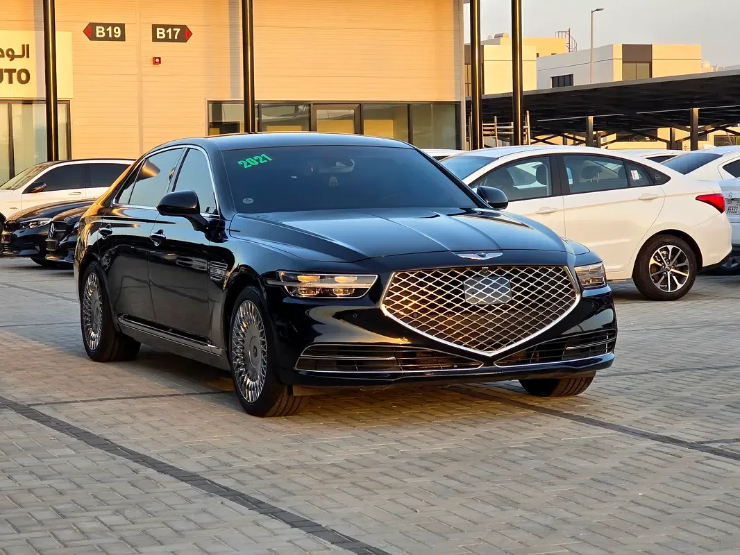 Genesis G90 3.5 AT 4WD (380 hp)