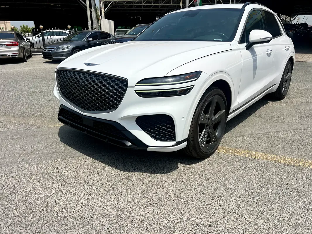 Genesis GV70 2.5 AT (304 hp)