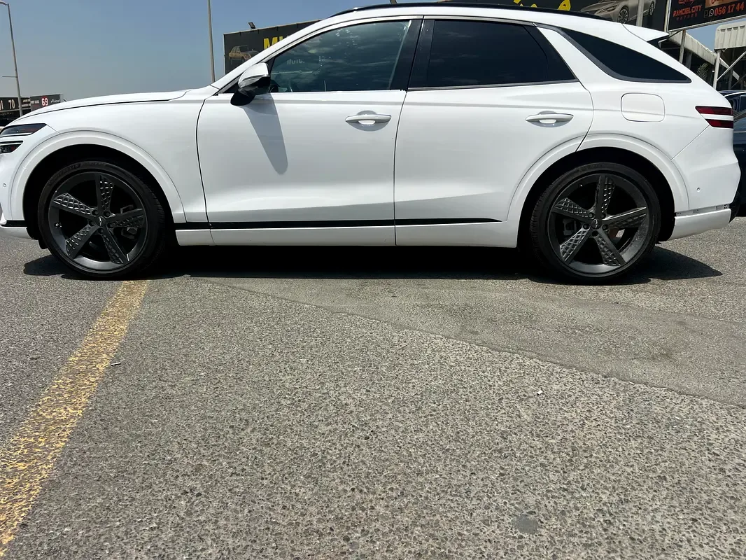 Genesis GV70 2.5 AT (304 hp) - 6