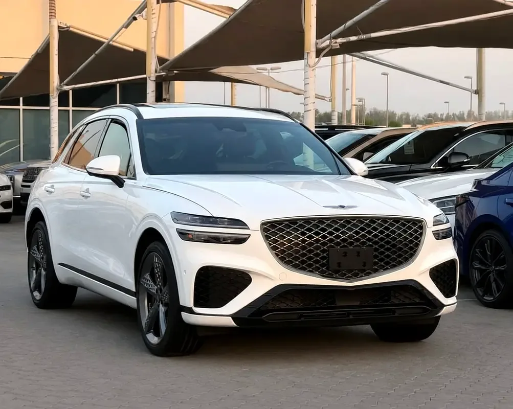 Genesis GV70 2.5 AT 4WD (304 hp)