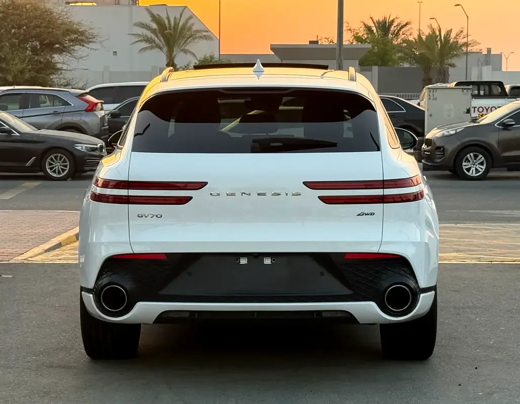 Genesis GV70 2.5 AT 4WD (304 حصان) - 5