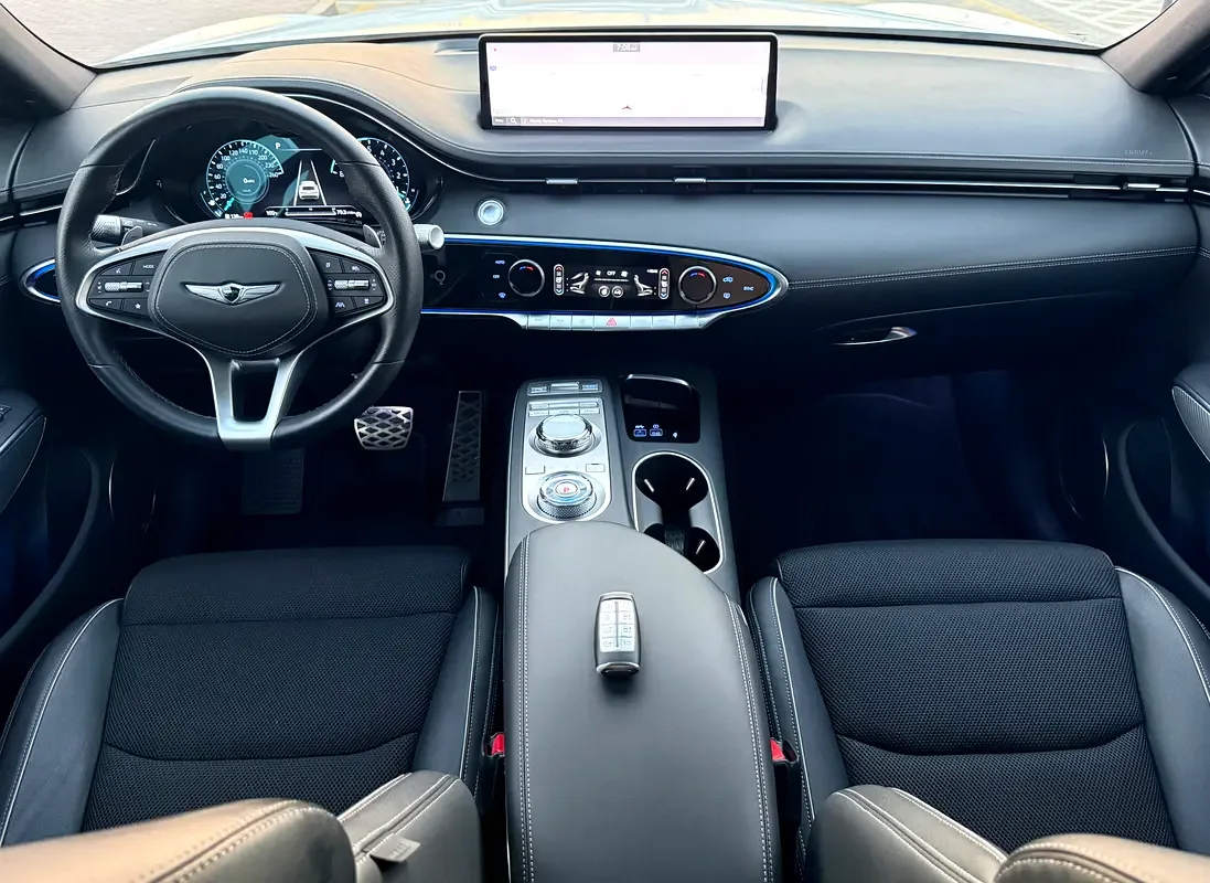 Genesis GV70 2.5 AT 4WD (304 حصان) - 7
