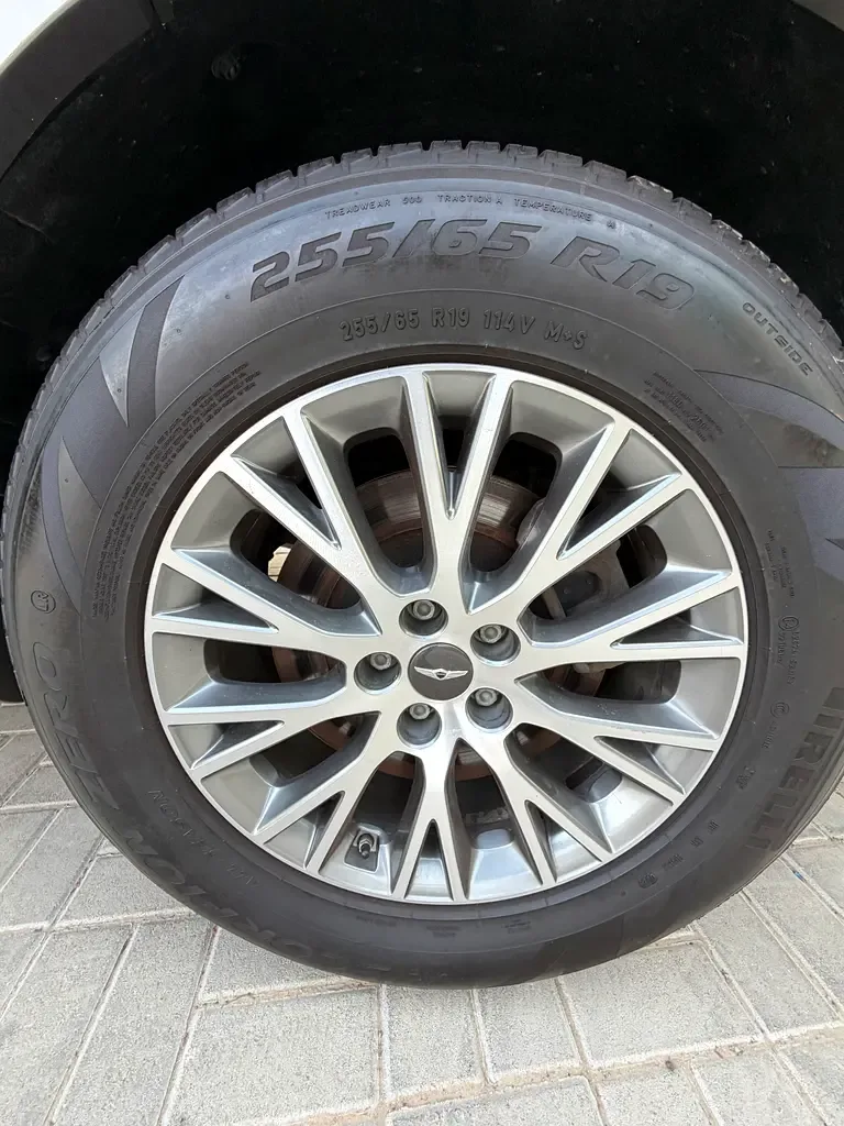 Genesis GV80 2.5 AT 4WD (304 حصان) - 17