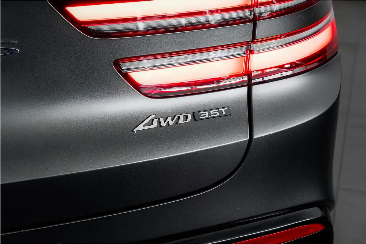 Genesis GV80 3.5 AT RWD (380 hp) - 16