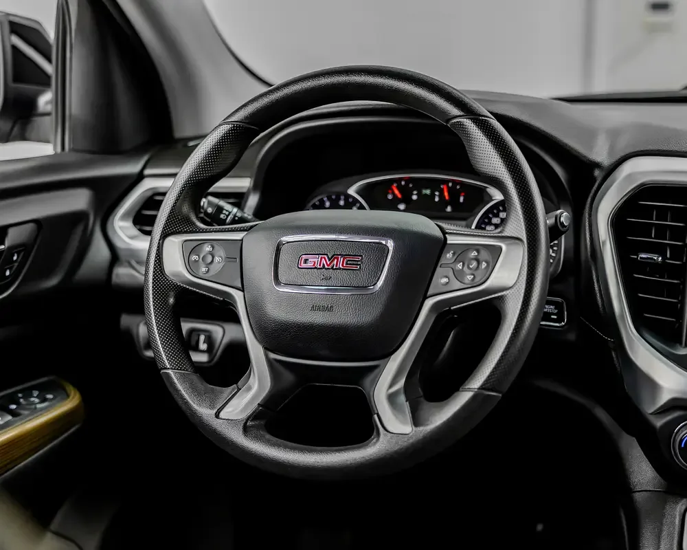GMC Acadia 2.0 AT (228 حصان) - 11