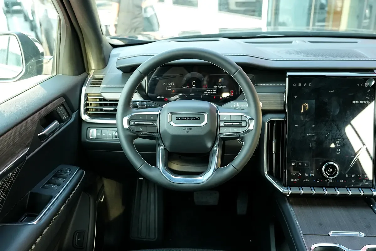 GMC Acadia 2.5 AT (328 hp) - 11