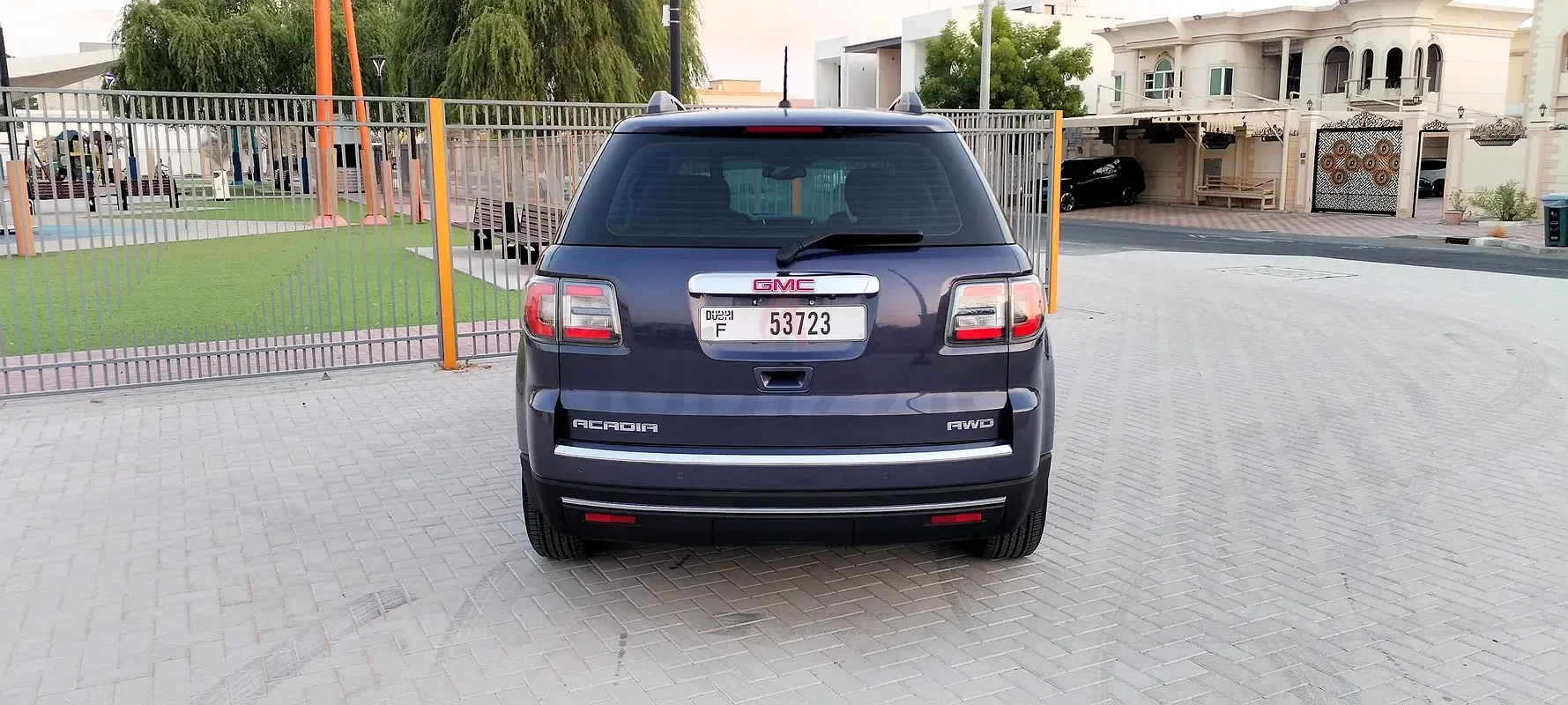 GMC Acadia 3.6 AT 4WD (281 hp) - 13